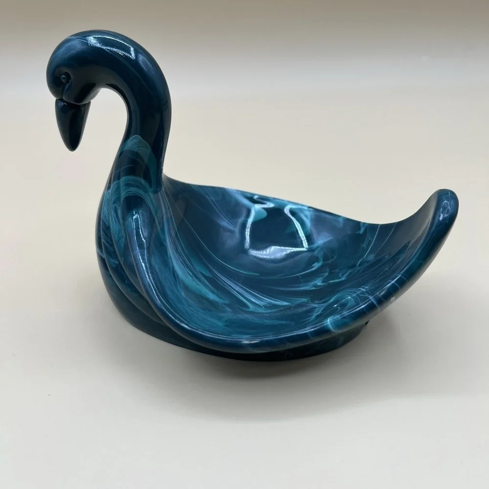 Vtg Blue/Green SWAN + SHELL Hard Soap Dish Vanity Hard Plastic Bathroom Set